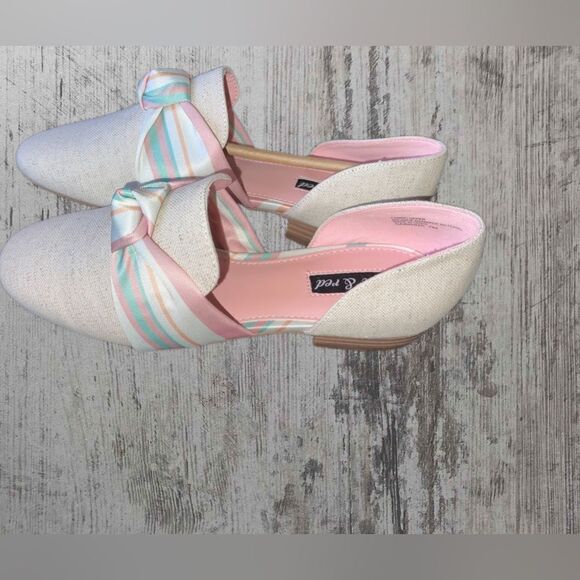 Cream Color With A White Pink And Blue Strip Bow D’orsay Flat Size 7 NWOT - Picture 4 of 5